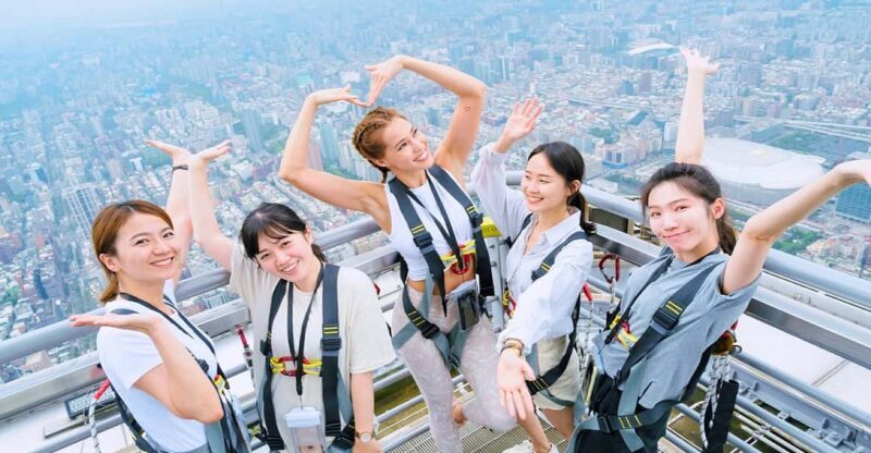 Taipei: Taipei 101 Skyline 460 Cloud Walk - Authentic Experiences & Authenticity