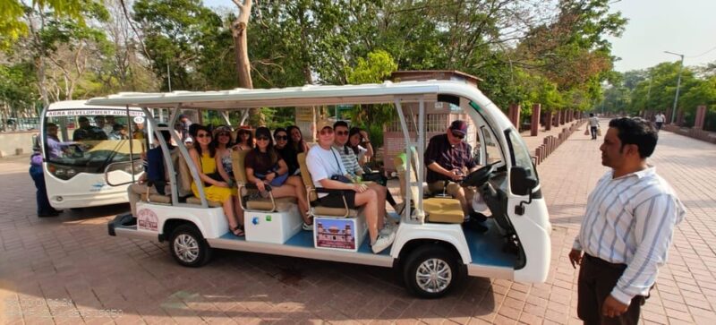 Taj Mahal Private Tour From Delhi With Ticket & Meal Options - Accessibility Features