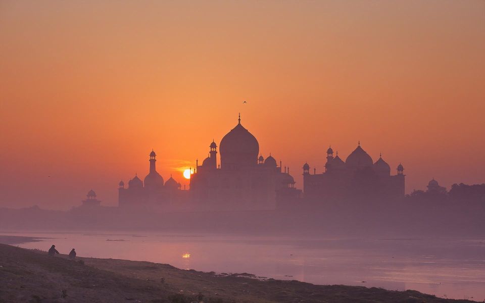 Taj Mahal Sunrise & Agra Fort Tour With Fatehpur Sikri - Tips for an Enjoyable Experience