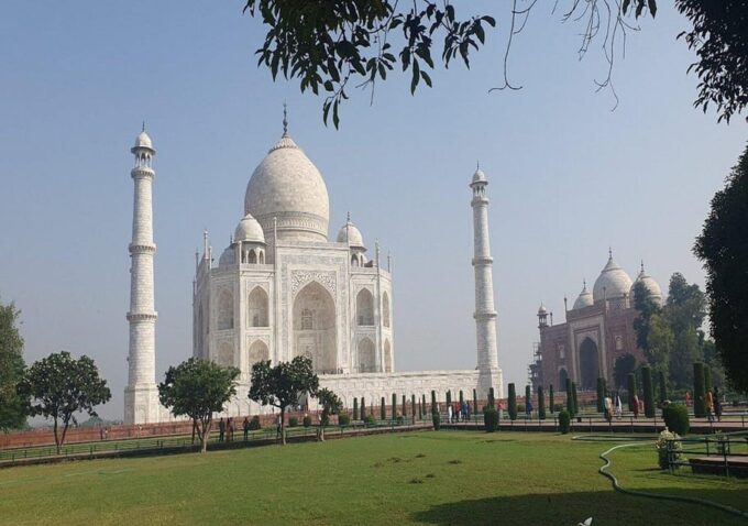 Taj Mahal Tour From Delhi by Car - Tips for Travelers