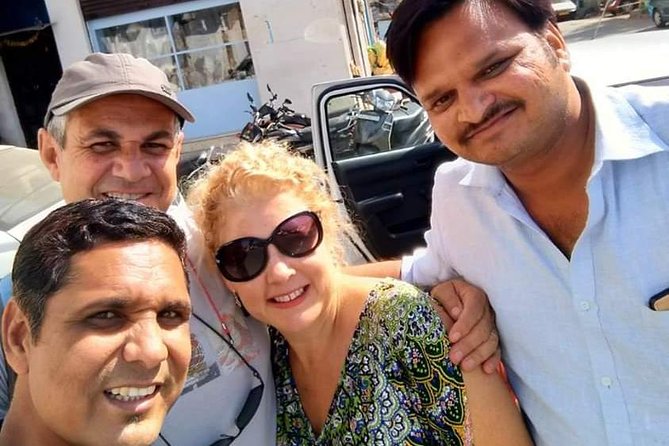 Taj Mahal With Mausoleum Skip-The-Line Tickets & Guide - Private Guide Options