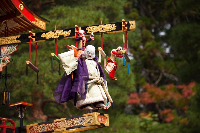 Takayama Old Town Walking Tour With Local Guide - Discover Takayamas Landmarks