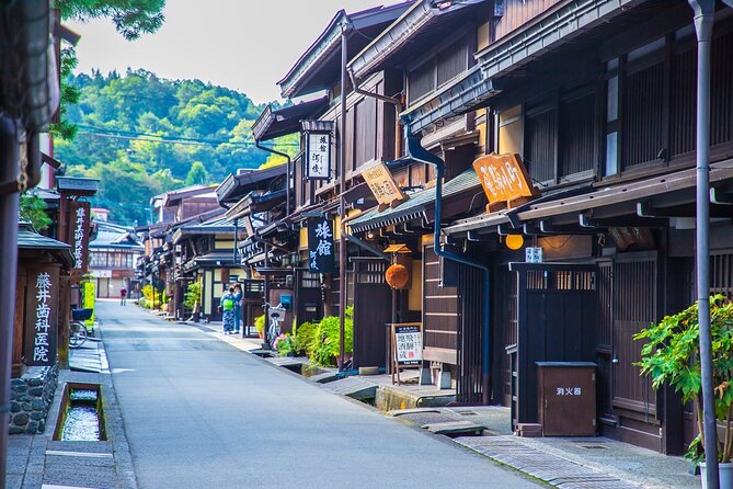 Takayama to Kanazawa With a Stop at Shirakawago - Pricing and Booking Details