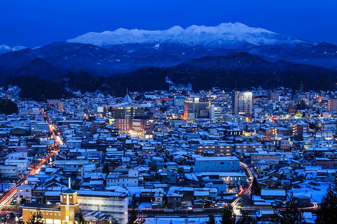 Takayama Walking Tour & Hida Folk Village - Exploring Takayama