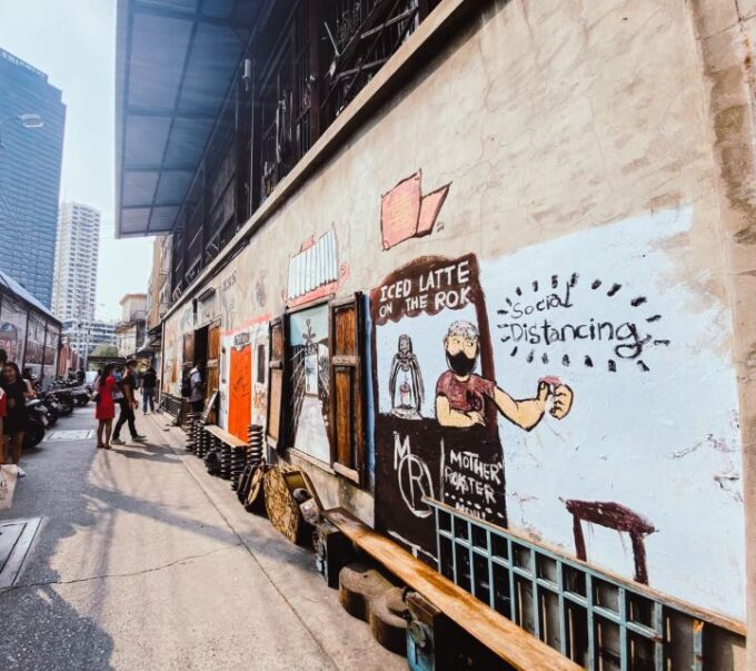 Talad Noi: a Journey Through Art and Culture L Bangkok - Exploring the Lively Chinatown Marketplace