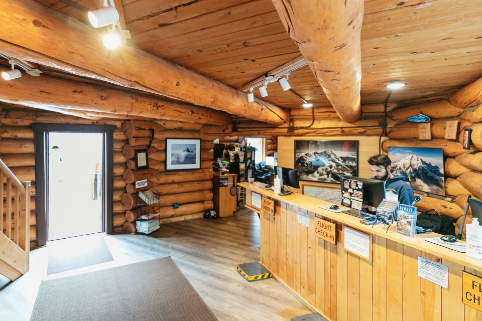 Talkeetna: Grand Denali Flight With Optional Glacier Landing - Flight Experience