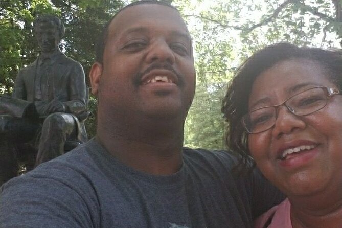 Tallahassee App-Based City Scavenger Hunt - Solving Puzzles and Riddles