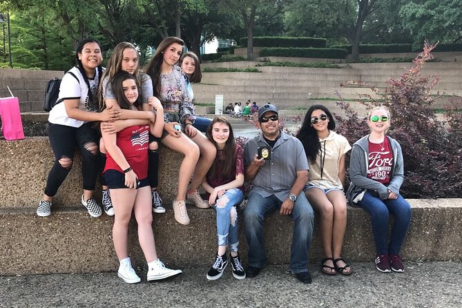 Tallahassee App-Based City Scavenger Hunt - Discovering Hidden Gems and Local Favorites