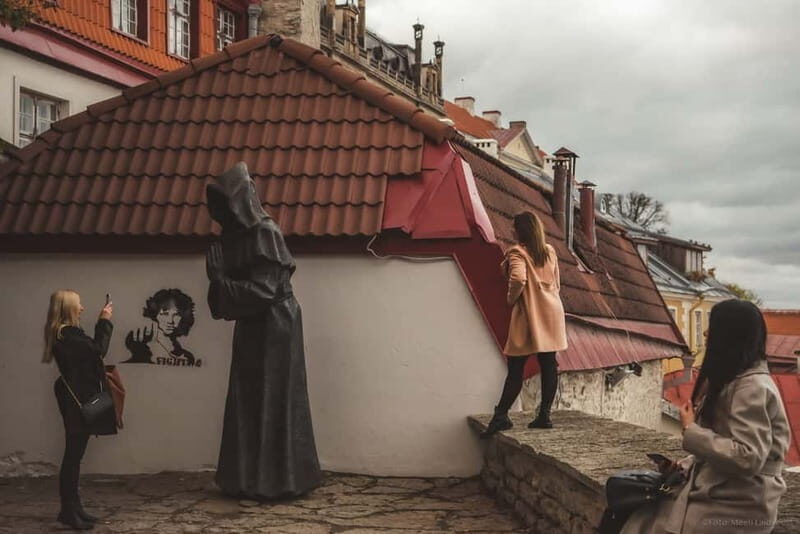 Tallinn: 1.5-Hour Old Town Walking Tour - Exploring Tallinn’s Old Town: A Practical Guide to the 1.5-Hour Walking Tour