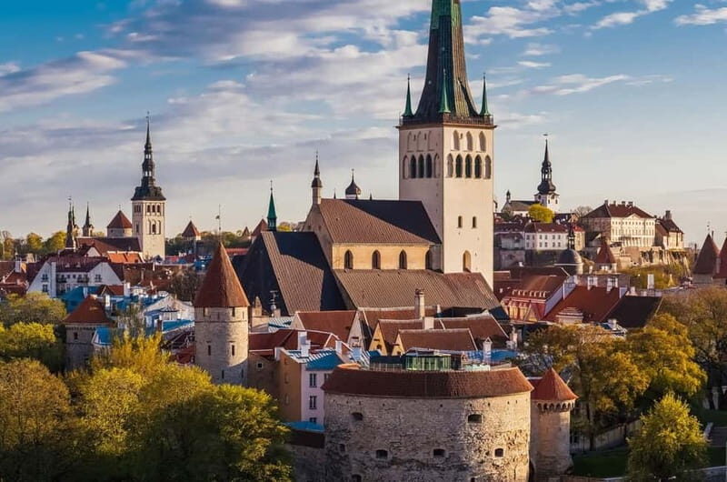 Tallinn: Audio Self Tour Guide with 10 Sightseeing Points - An Overview of the Tour Structure and Content