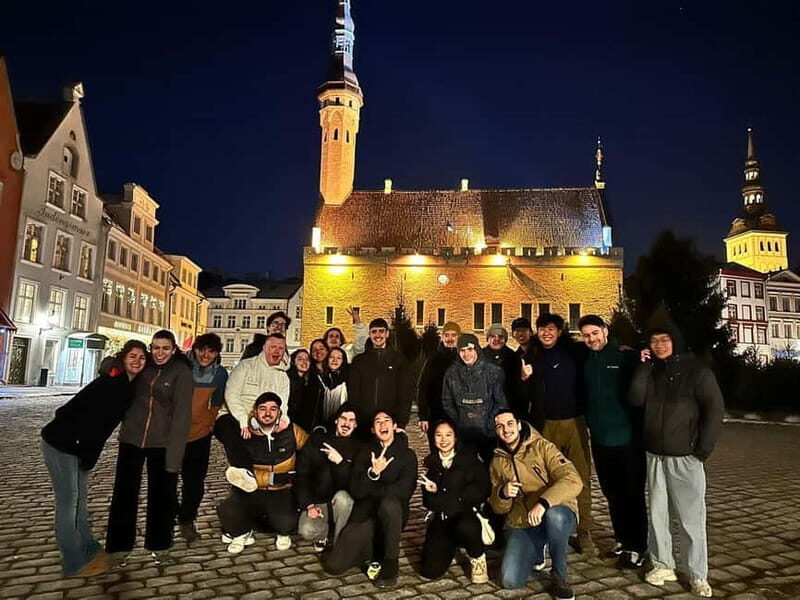 Tallinn: Bar Crawl with Shots, Beer, and Nightclub Entry - Group Dynamics and Guides