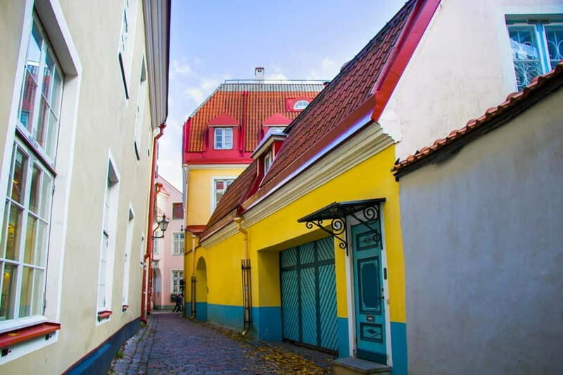 Tallinn: Capture the most Photogenic Spots with a Local - What Travelers Say