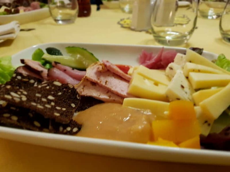 Tallinn: Estonian Food, Drinks and History Tour - An In-Depth Look at the Tour Experience
