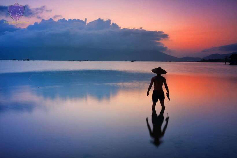 Tam Giang Lagoon Private Tour From Hue: Sunset & Fishing - Sunset Boat Ride: Capturing the Magic