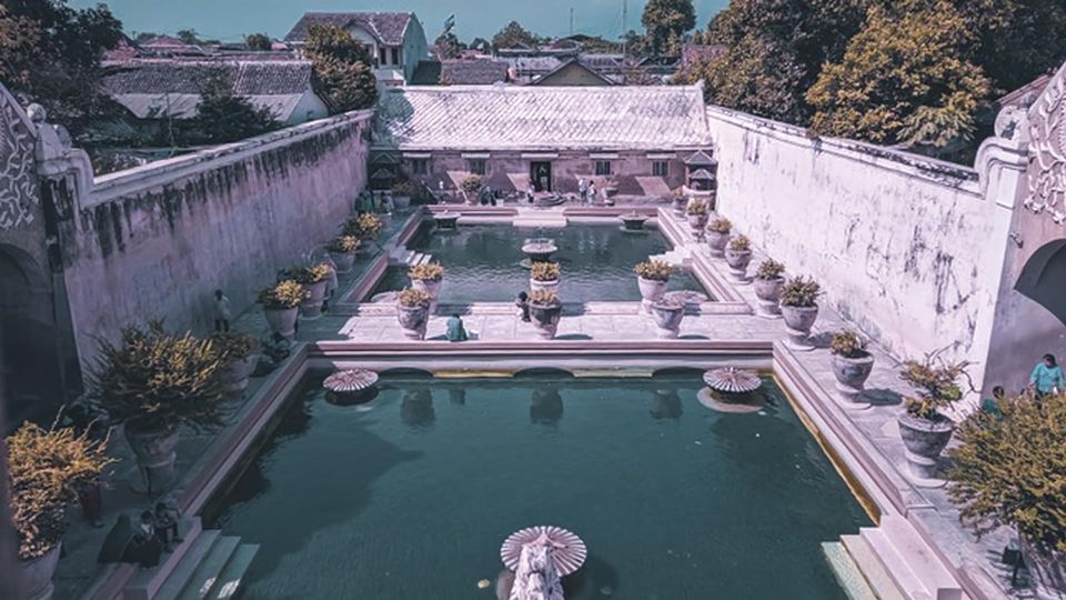 Taman Sari Water Castle, Sultan's Palace, and Local Food Tasting - Booking Information