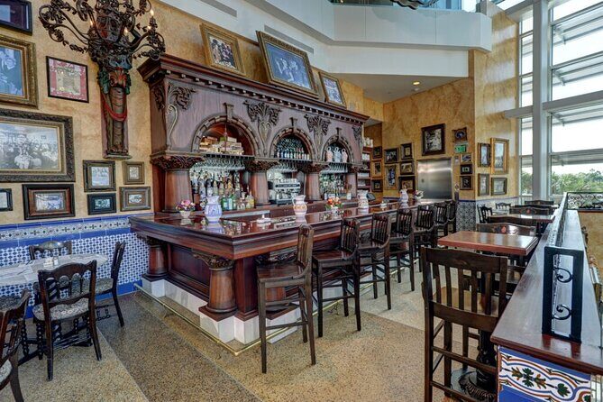 Tampa Riverwalk Street Food by the Bay 3 Hour Walking Food Tour - Who Should Consider This Tour?