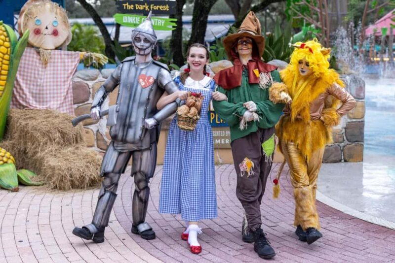 Tampa: ZooTampa at Lowry Park Ticket with After Hours Option - An Introduction to ZooTampa at Lowry Park  