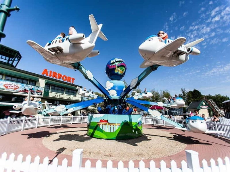 Tamworth: Drayton Manor Resort Theme Park & Zoo Experience - FAQ  