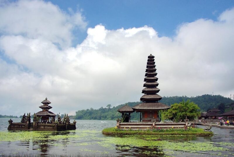 TANAH LOT, JATI LUWIH, BERATAN TEMPLE, BANYUMALA WATERFALL - Tanah Lot Temple