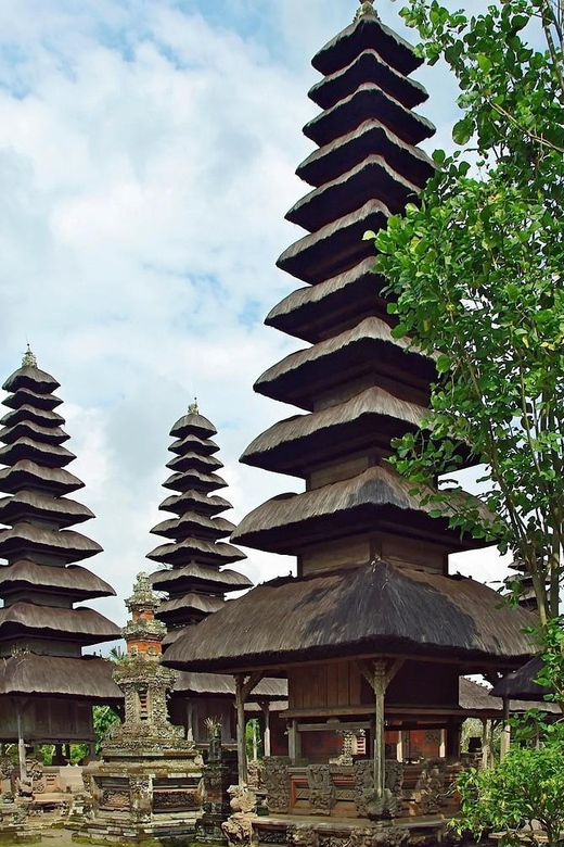 Tanah Lot Temple With Ubud Tour and Watching the Kecak Dance - Good To Know