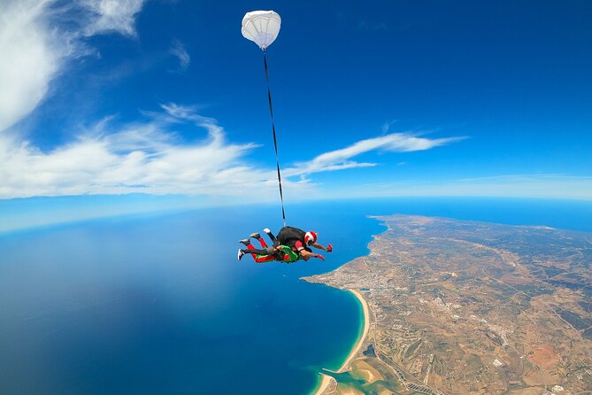 Tandem Skydiving Algarve 10.000ft — 3500m - Preparing for Your Skydive