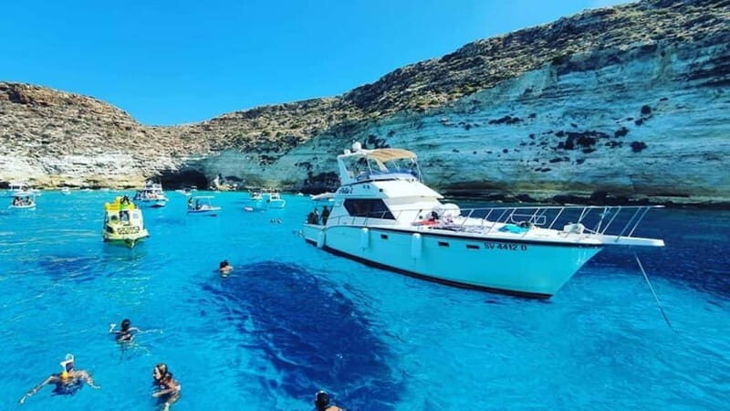 Taormina: Boat Tour with Aperitif on Isola Bella - The Experience in Detail