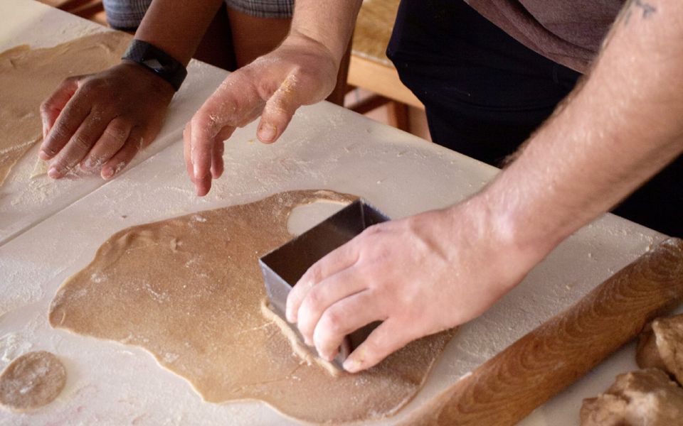 Taormina: Cannolo Cooking Class With Completion Certificate - Key Points