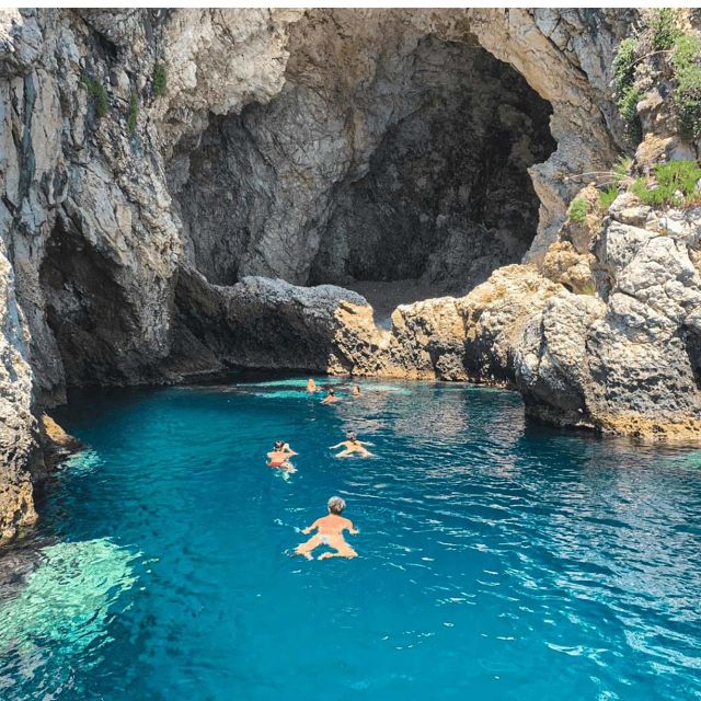 Taormina: Guided Boat Tour With Snacks and Swim Stop - Swimming and Snorkeling in Isola Bella