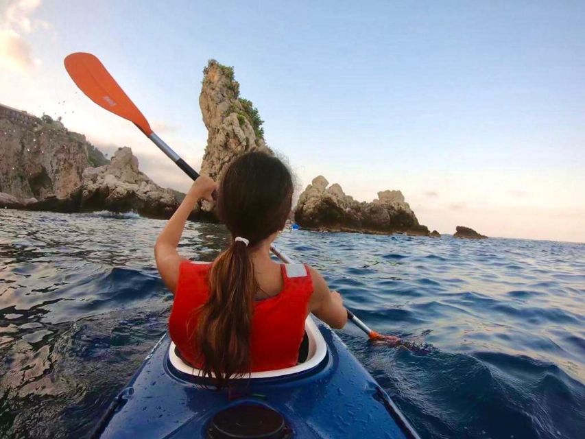 Taormina: Kayak Coastal Tour to Isola Bella and Blue Grotto - Key Points