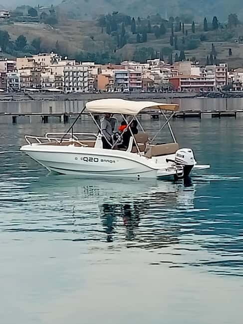 Taormina: Motorboat rental without license isolabella - Why Choose This Motorboat Rental?