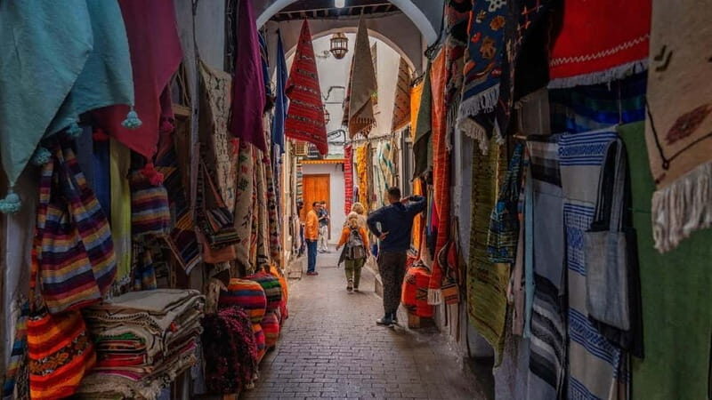 Tarifa: Day trip to Tangier by ferry with lunch and tour guide - Who Should Consider This Tour?