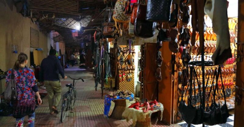 Taroudant and Tiout Oasis Trip With Lunch - Craft Bazaar Exploration