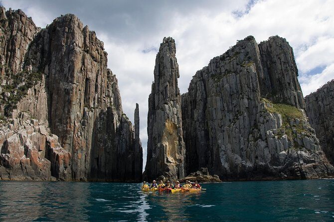 Tasman Peninsula full day kayaking tour - An Introduction to the Tasman Peninsula Kayaking Tour