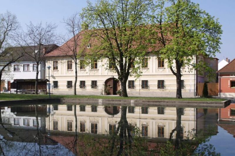 Taste and Tour Small Organic Wineries with a Winemaker - FAQ