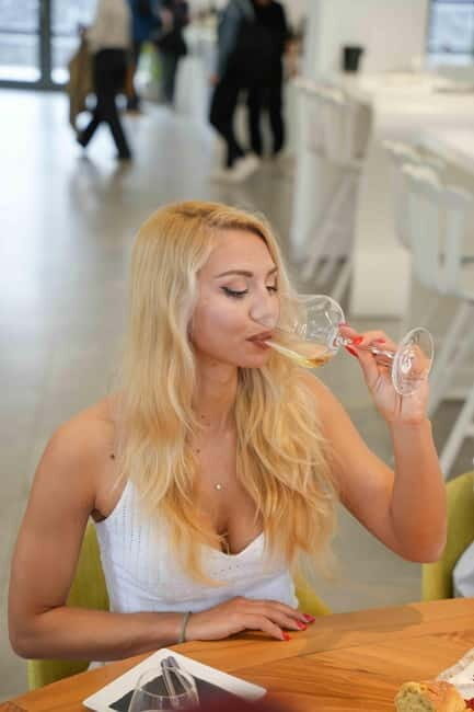 Taste & Create: Santorini Wine & Cooking Experience - Who Should Consider This Tour?