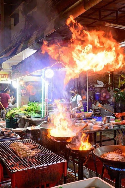 Taste of Bangkok: A 3-Hour Chinatown Food Feast - Inclusions and Dietary Restrictions