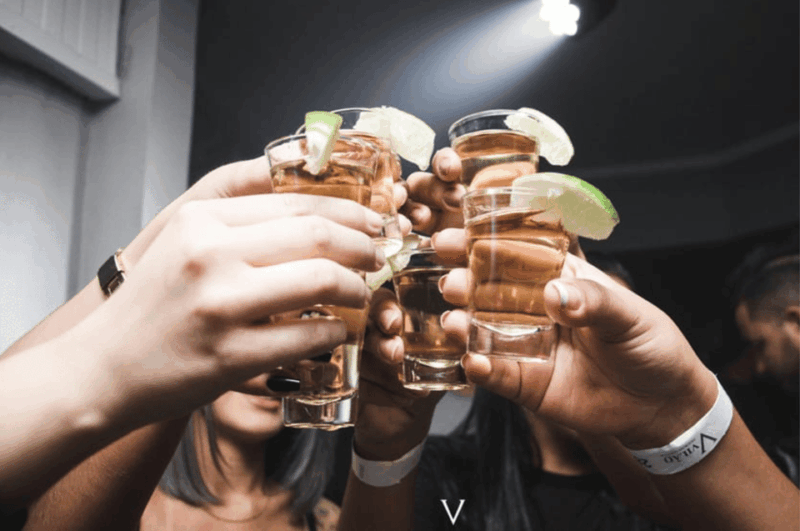 Taste of Nice: Gastronomic Tour and Pub Crawl for Groups of 6+! - Nightlife Experience