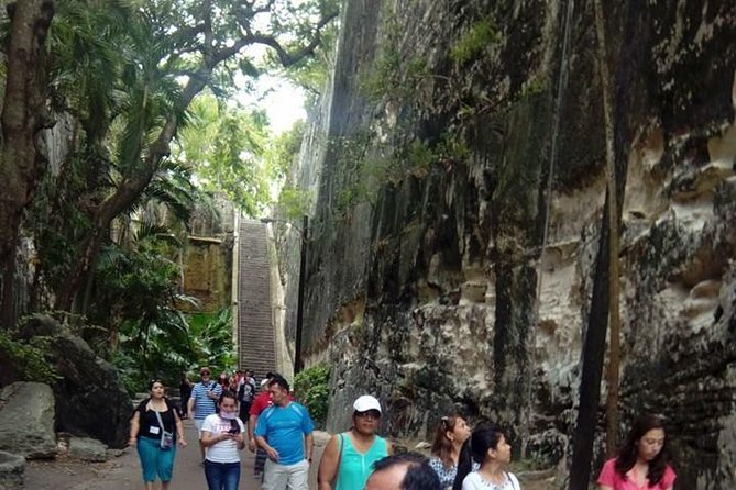 Taste the Real NASSAU Flavours - Iconic Sights on the Tour