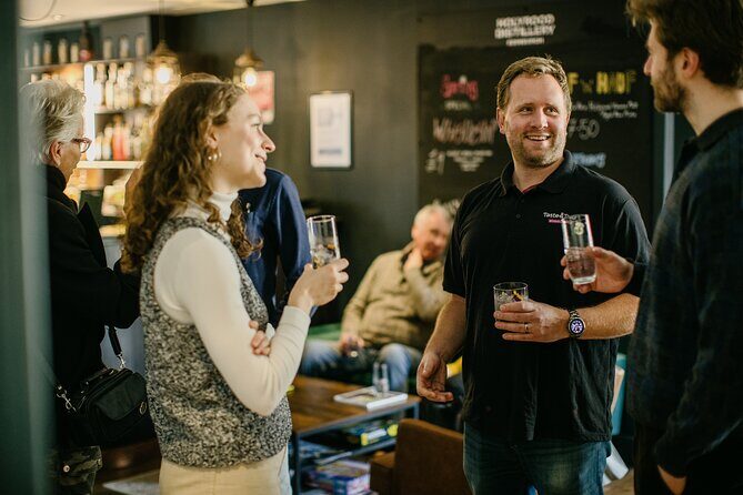 Taste & Tour: Edinburgh Food Tour with Drinks - Who Is This Tour Best For?