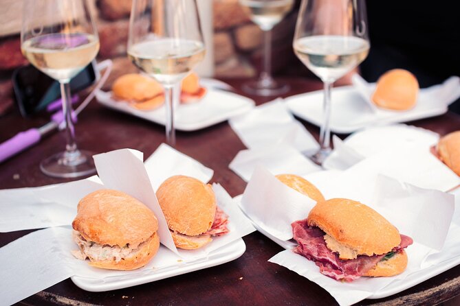 Tastes & Traditions of Venice: Food Tour With Rialto Market Visit - Savoring Cicchetti and Wine