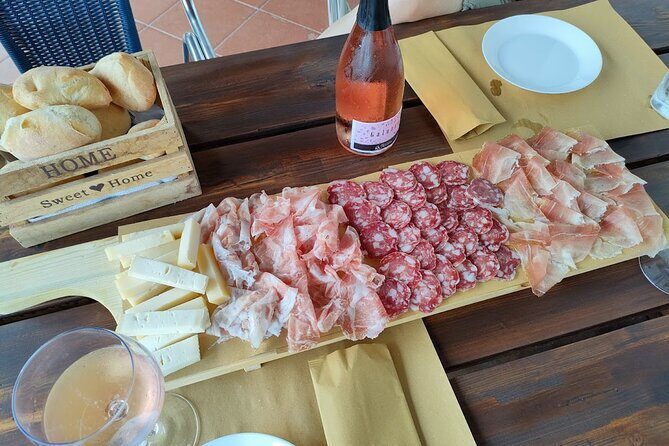 Tasting of 4 Valtenesi wines with local food in Salò - Reviews: What Past Participants Say