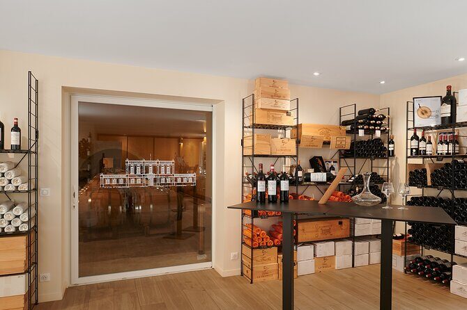Tasting of 4 wines at Château Haut Breton Larigaudière - An in-depth look at the Château Haut Breton Larigaudière tasting experience