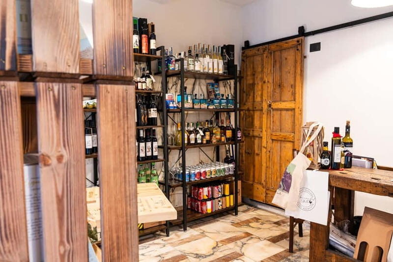 Tasting of Local Wines with appetizers in Rapallo's historic center. - An In-Depth Look at the Experience