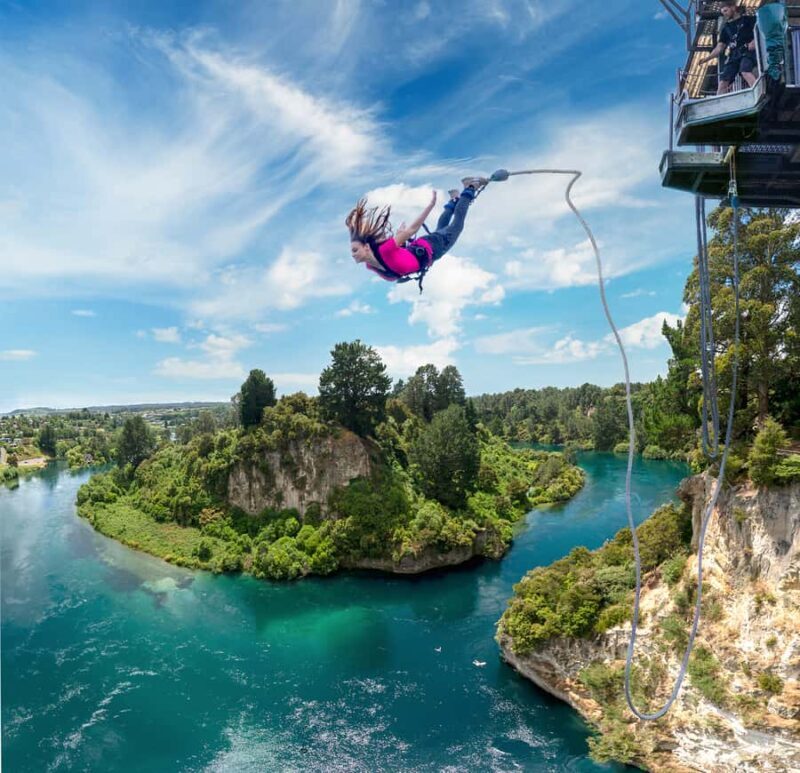 Taup: Bungy Jump and Swing Combo - The Sum Up