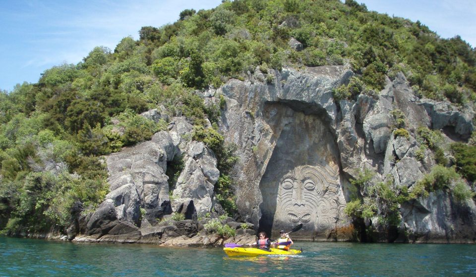 Taupo: Maori Rock Carvings Kayaking Tour - Group Size and Language
