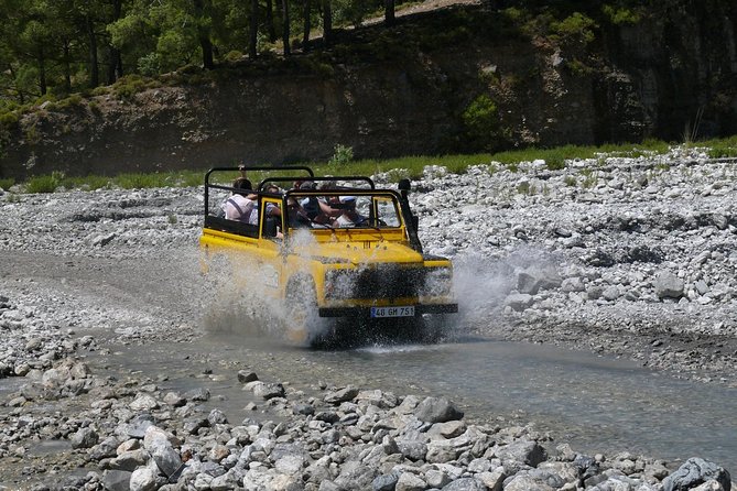 Taurus Mountains Jeep Adventure Including Ucansu Selalesi From Belek - Enjoying a Traditional Lunch
