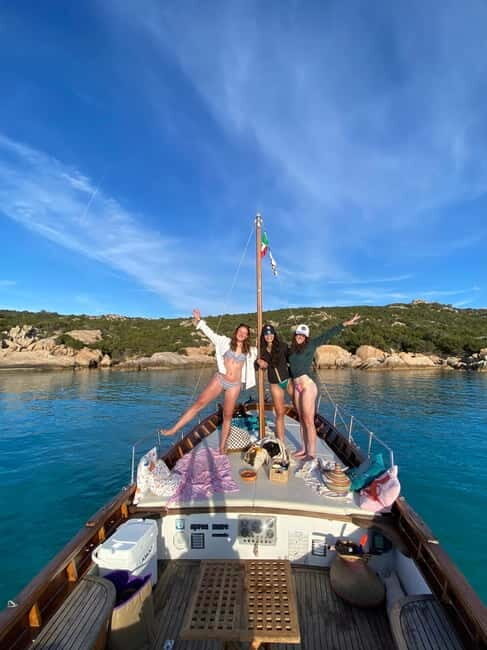 Tavolara: Sunset Aperitif Tour with Drinks and local snacks - The Value Proposition