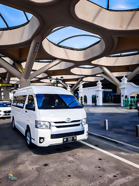Taxi - Yogyakarta International Air Port Transfer in Hotel - Driver Information