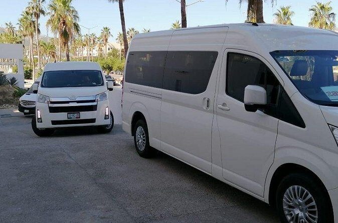 Taxis Private Shuttle - Round Trip Los Cabos - The Setup: What You Can Expect