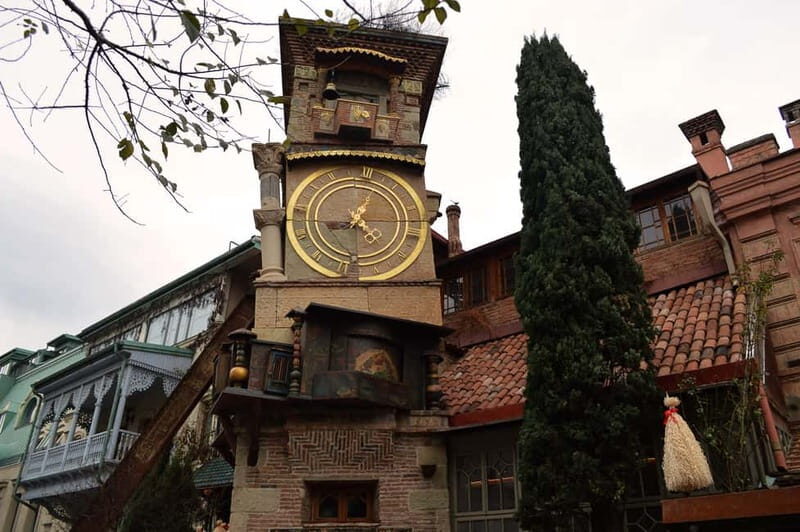 Tbilisi: Afternoon Walking tour & wine tasting in Old Town - What to Expect During the Tour